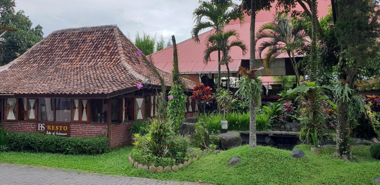 Borobudur Bed & Breakfast マゲラン エクステリア 写真